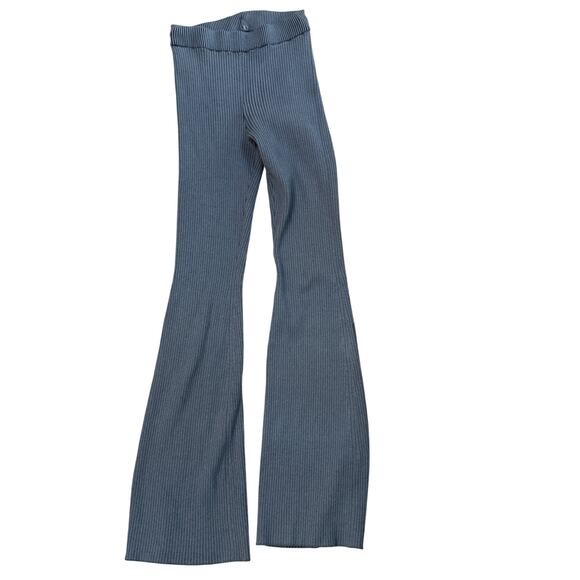 Alo Yoga Denim Knit High-Waist Flare Pant Size Small Steel Grey/Anthracite - Picture 4 of 7